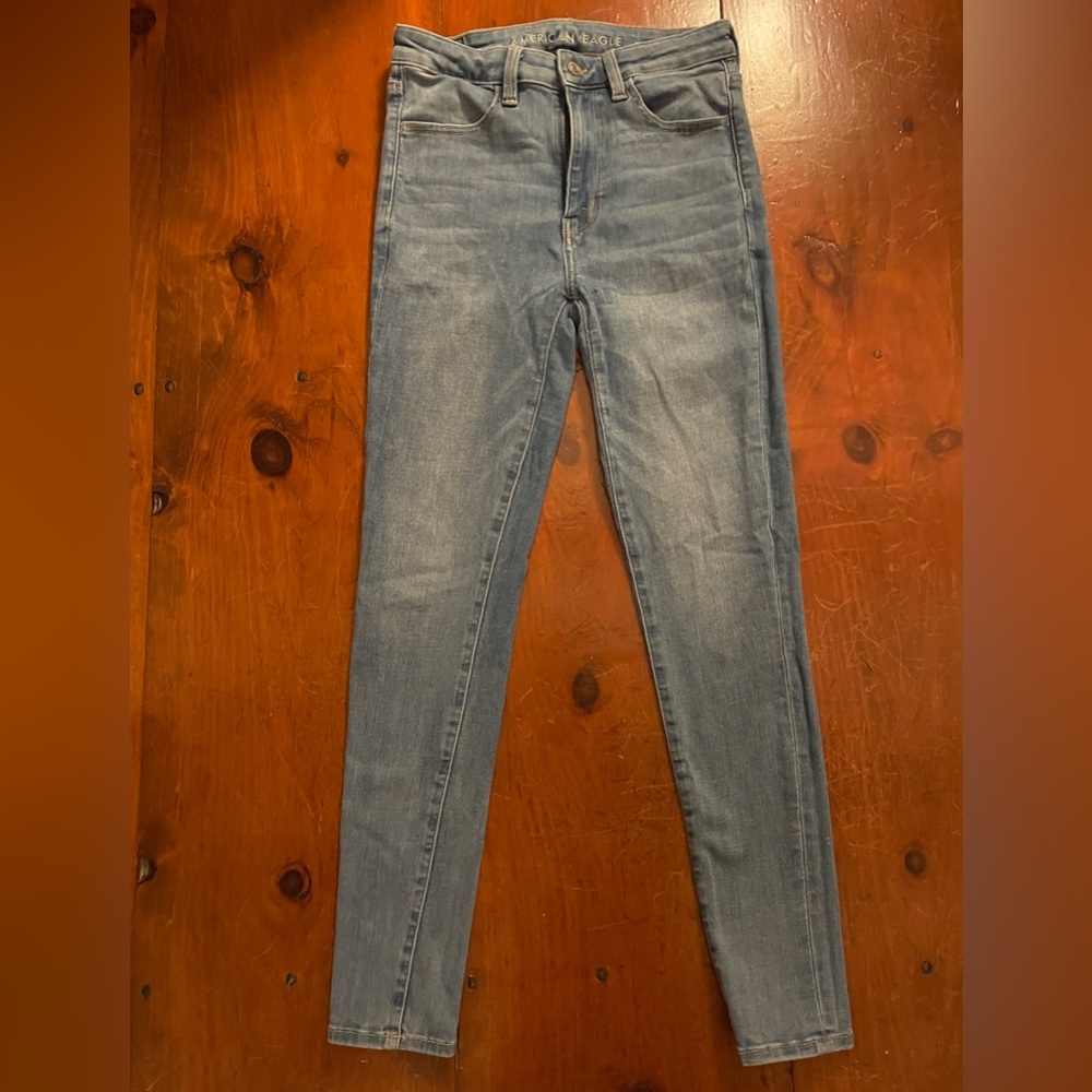 American Eagle Super High Rise Jegging